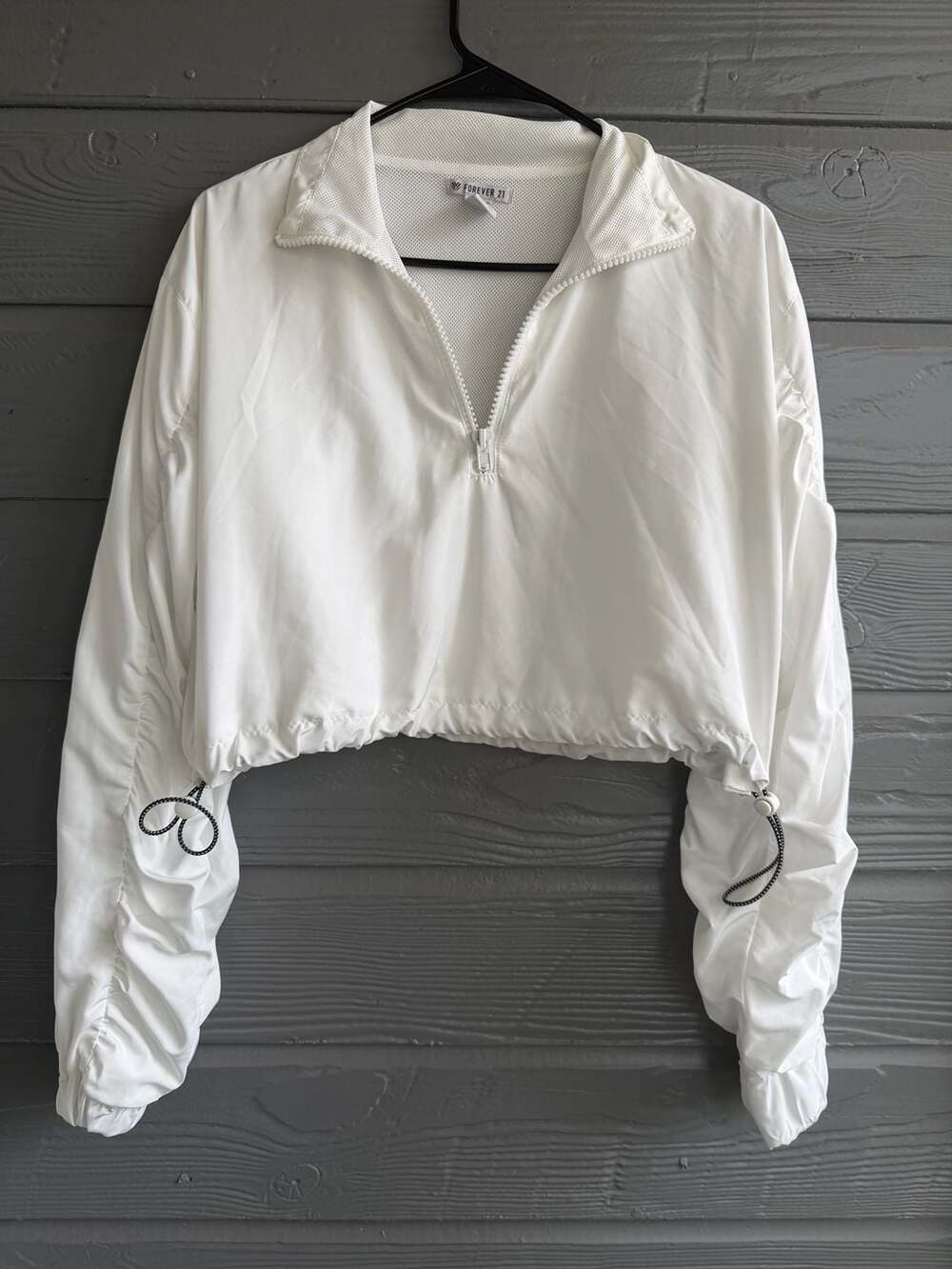 Forever 21 Women's Activewear Half-Zip Crop Windbreaker Jacket